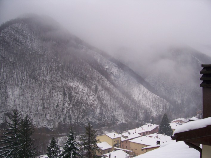  Image name: 100_2481.jpg 
 width: 708 pixel 
 height: 532 pixel 
 Size: 83600 bytes 
 Click to enlarge 